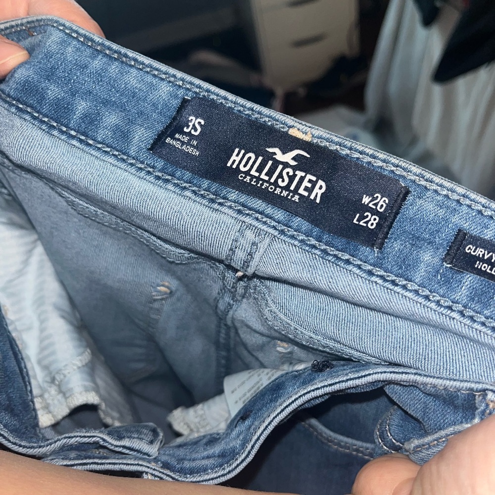 Curvy High Rise Jeans - Picture 3 of 3